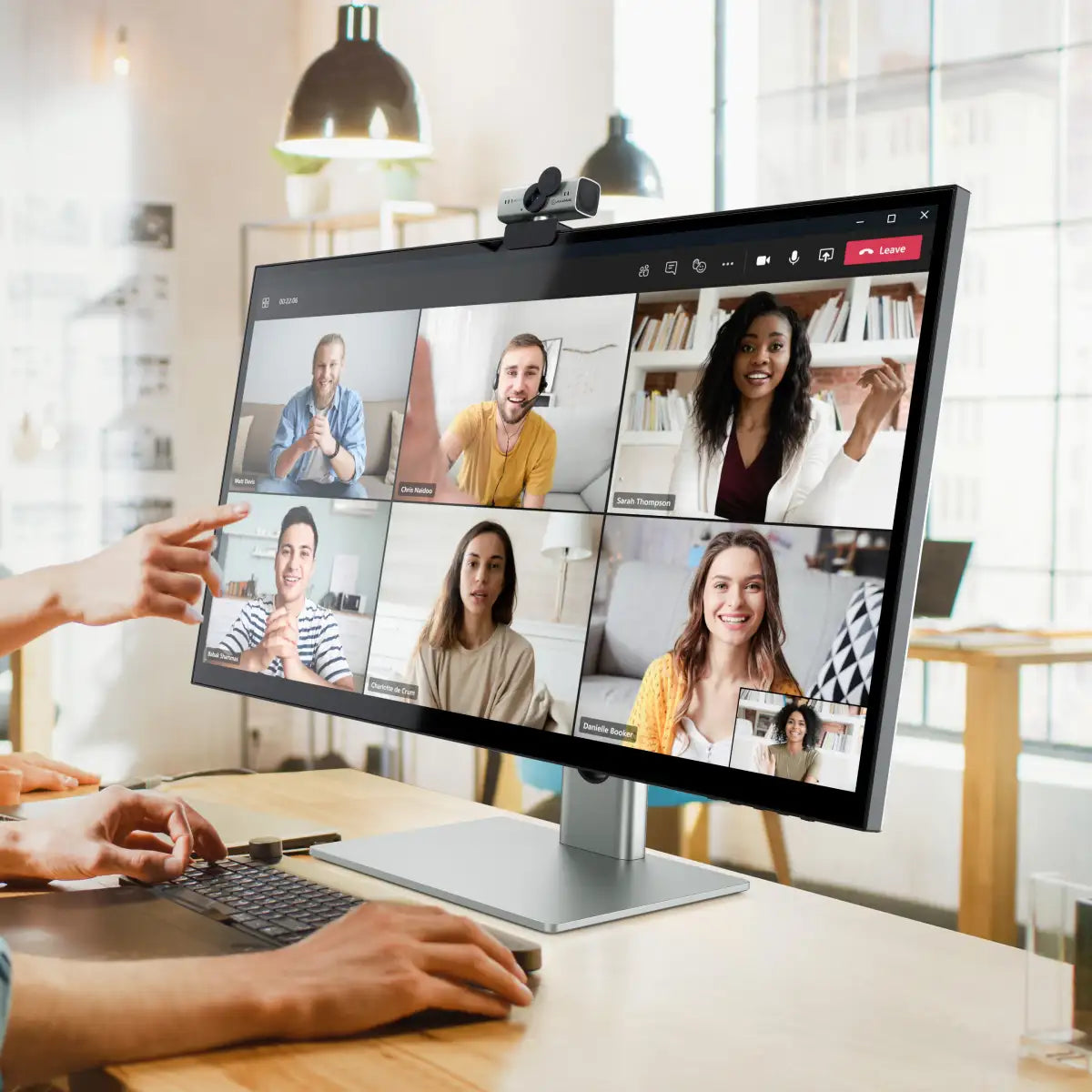 clarity-27-uhd-4k-monitor-pack-of-210