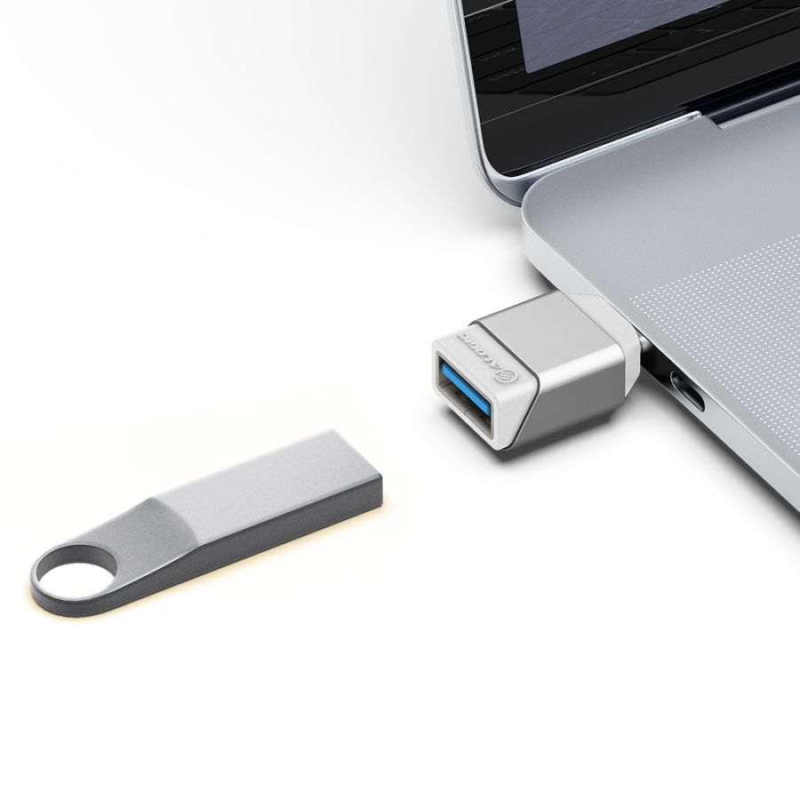 ultra-mini-usb-c-to-usb-a-adapter-silver-12